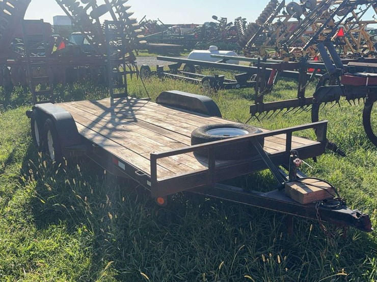 2004-trailer-express-tandem-axle-car-trailer,-with-ramps,-bumper-hitch-image-1