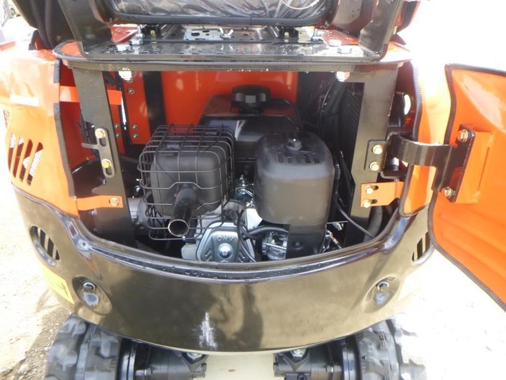 2025-tpm-16-hydraulic-excavator-image-22