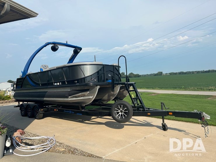 2023-south-bay/fru-tri-toon-pontoon-(cp0645)-image-2