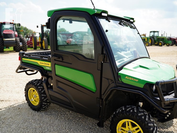 2021-john-deere-gator-xuv-835r-image-15