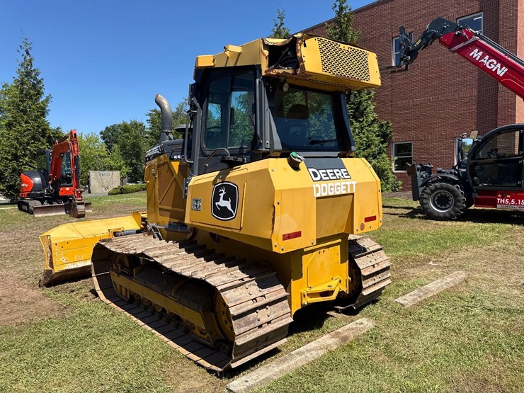 2022-deere-550k-lgp-image-4