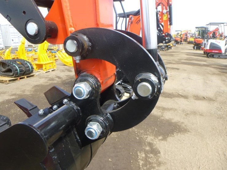 2025-tpm-16-hydraulic-excavator-image-9
