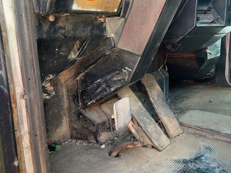 1993-caterpillar-3406-image-27