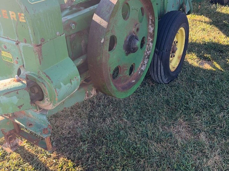 john-deere-24t-image-15