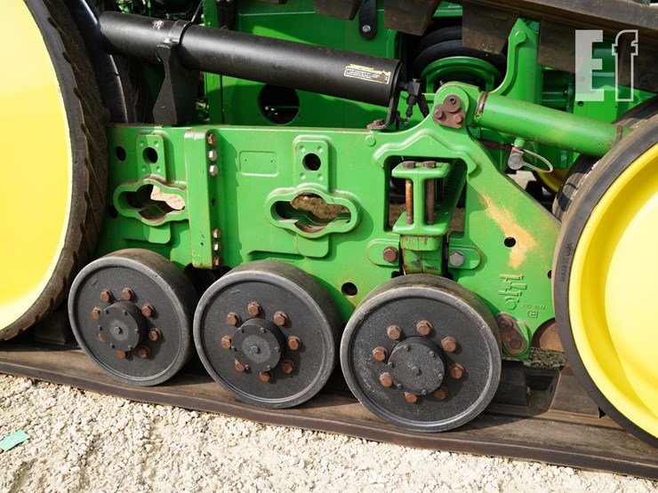 2013-john-deere-8360rt-image-23