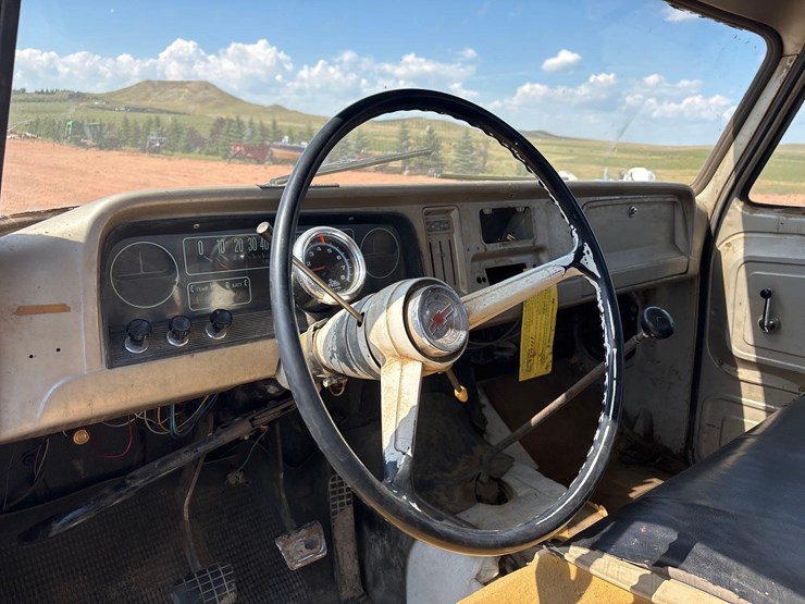 1964-chevrolet-20-pickup-image-30