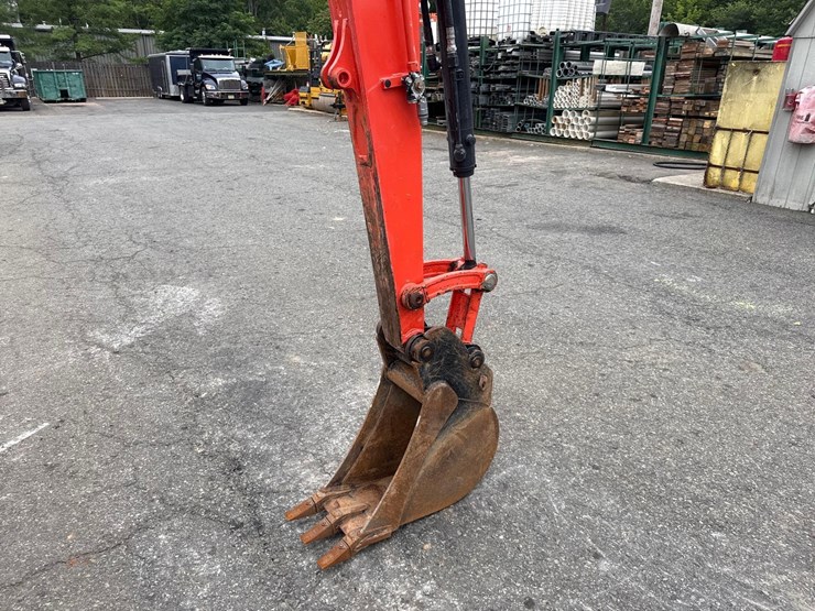 2021-kubota-kx057-5-image-9
