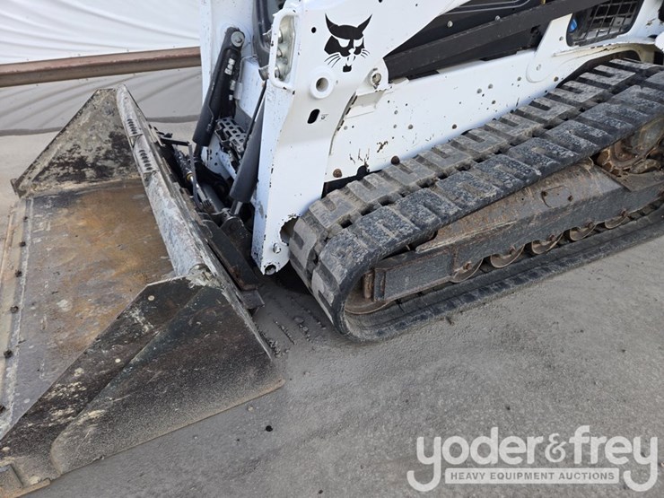 2022-bobcat-t770-image-12