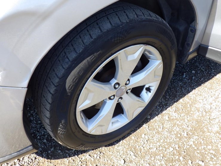 2015-subaru-forester-image-13
