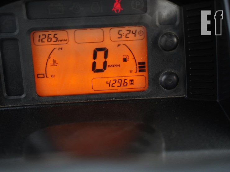2012-john-deere-gator-rsx-850i-image-32
