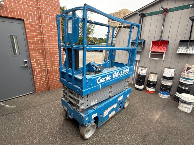 2019-genie-gs1930-image-1