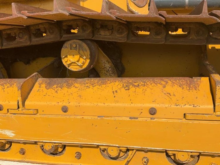 2017-deere-450k-lgp-image-35