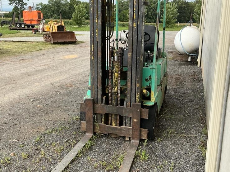 #305-•-mitsubishi-forklift-image-7