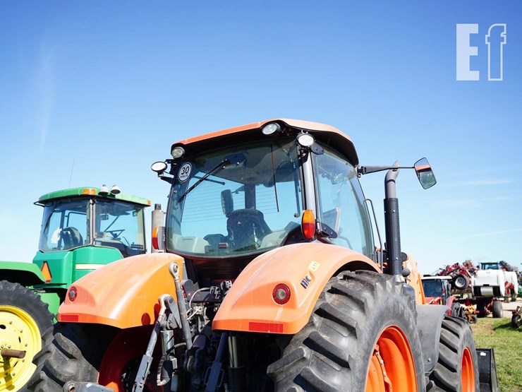 2018-kubota-m7-151-image-22
