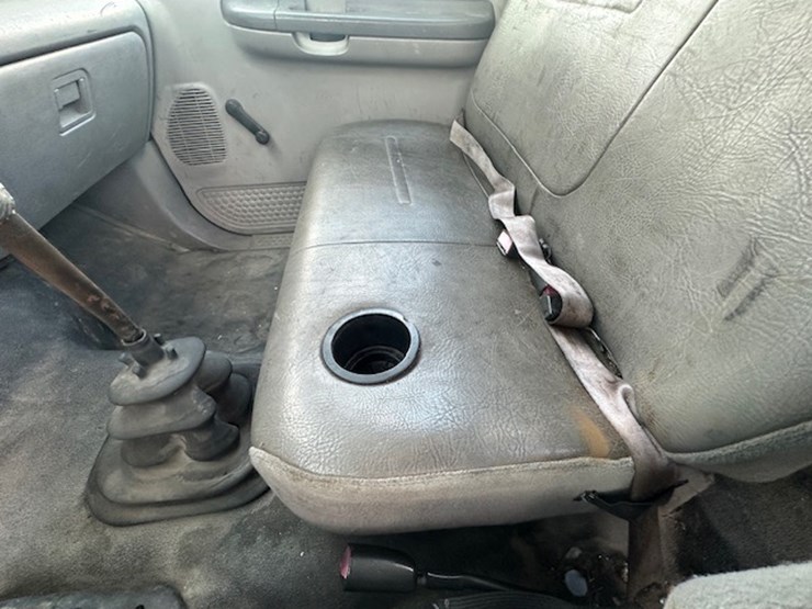 2000-ford-f650-image-38