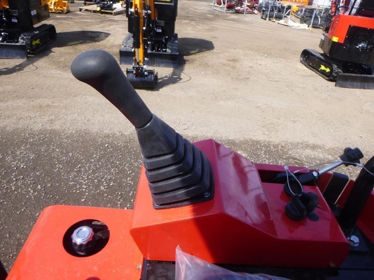 2025-vicsec-vc15-hydraulic-excavator-image-23