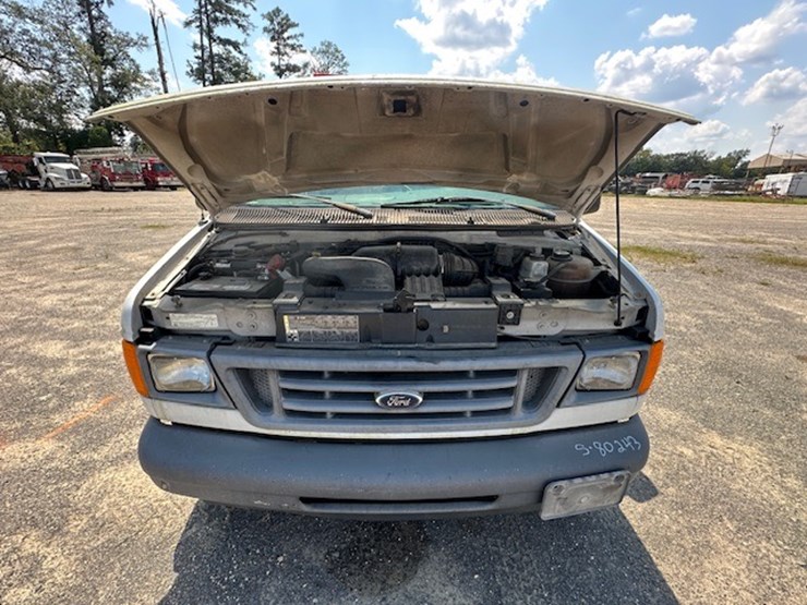 2007-ford-e350-image-52