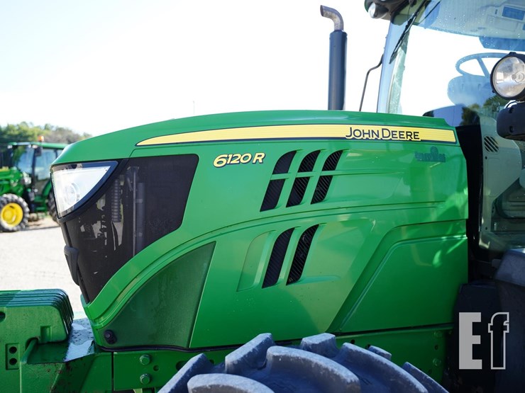 2018-john-deere-6120r-image-11