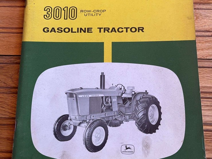 john-deere-3010-tractor-operator's-manual-image-1