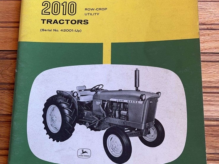 john-deere-2010-tractor-operator's-manual-image-1