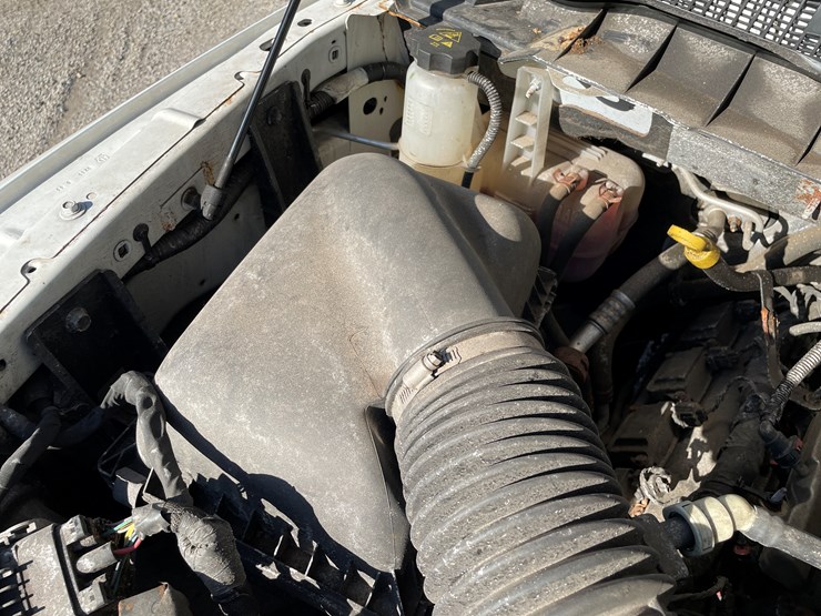 2018-dodge-ram-3500-image-38
