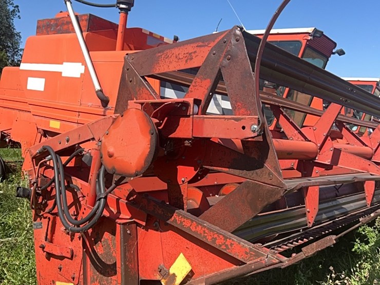 massey-ferguson-760-image-18