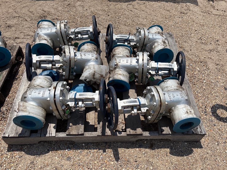#3502-•-pallet-of-valves-image-1