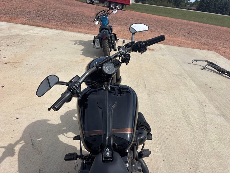 2016-harley-davidson-110-fxse-motorcycle-image-8