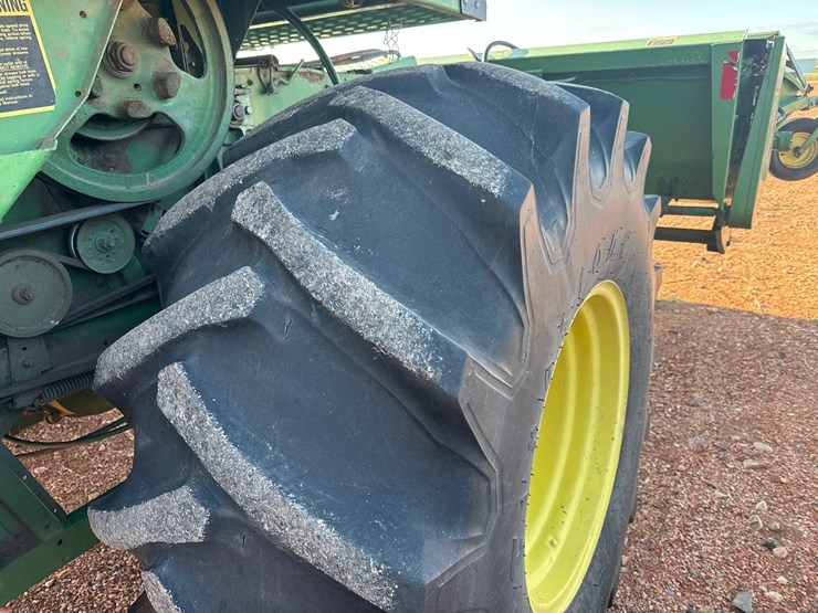 1981-john-deere-7720-image-15