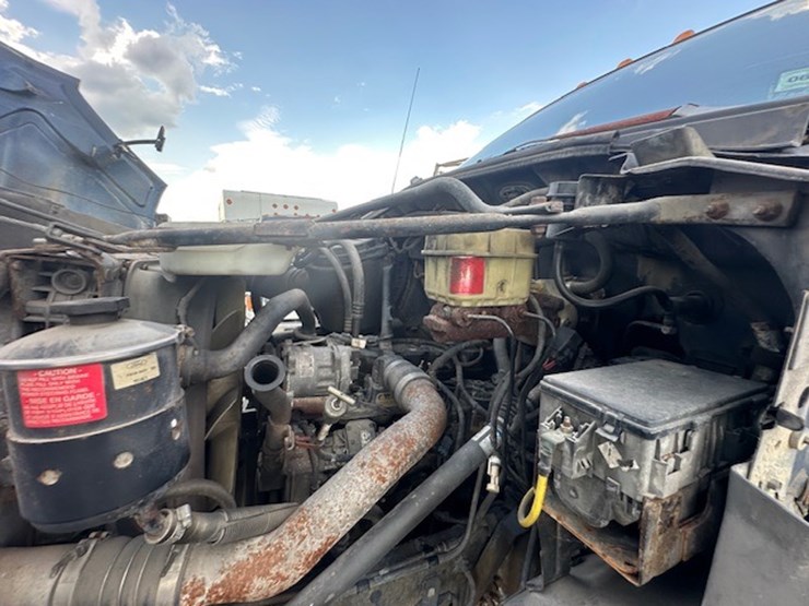 2000-ford-f650-image-60