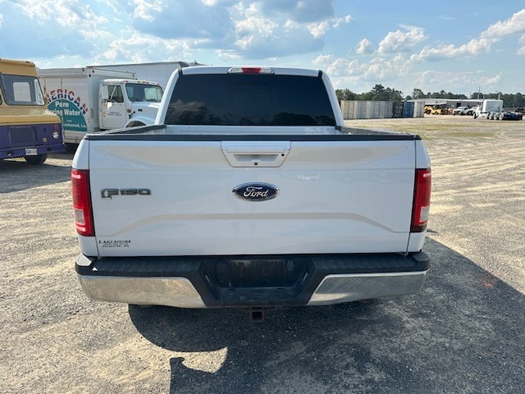 2017-ford-f150-lariat-image-8