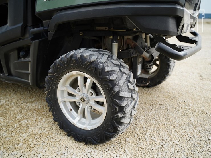 2012-john-deere-gator-rsx-850i-image-22