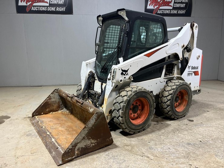 2019-bobcat-s570-image-2