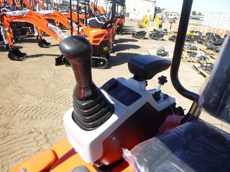 2025-tpm-16-hydraulic-excavator-image-22