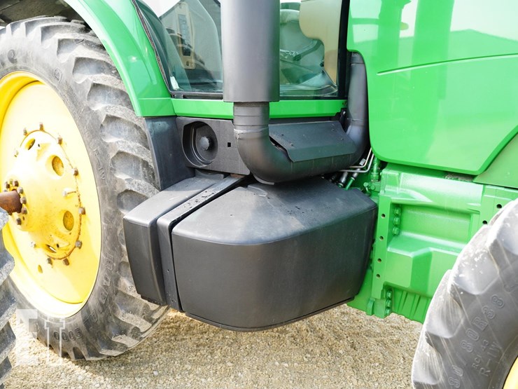 2009-john-deere-8330-image-19