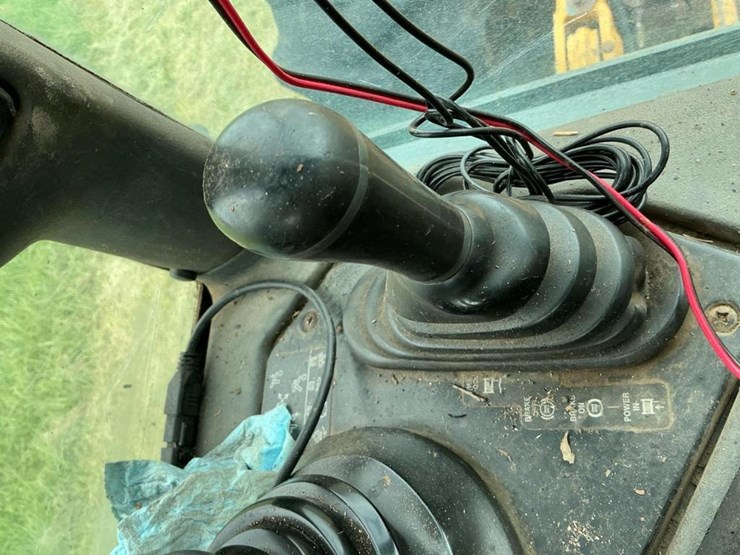 2003-deere-648g-image-12