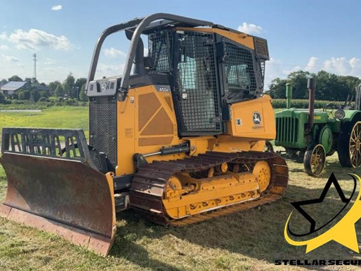 2017-deere-450k-lgp-image-71