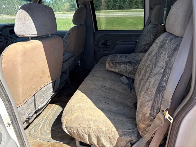 2000-chevy-3500-pickup-image-10