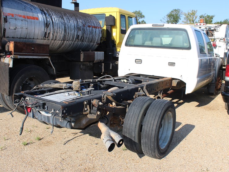 2015-ford-f550-image-4