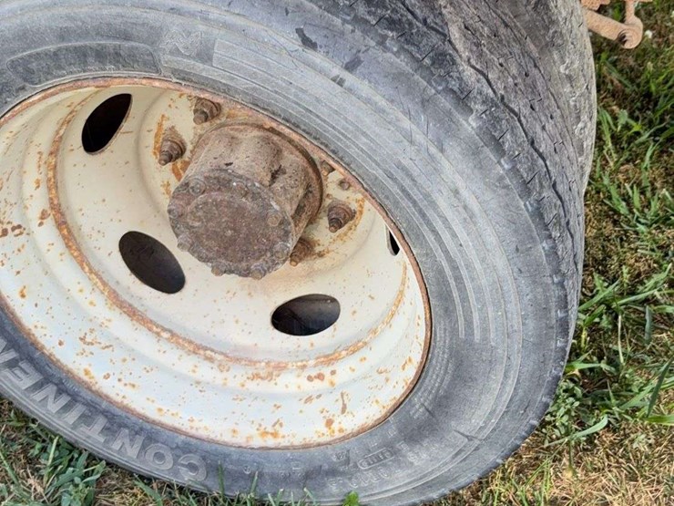 2000-ford-f550-image-13