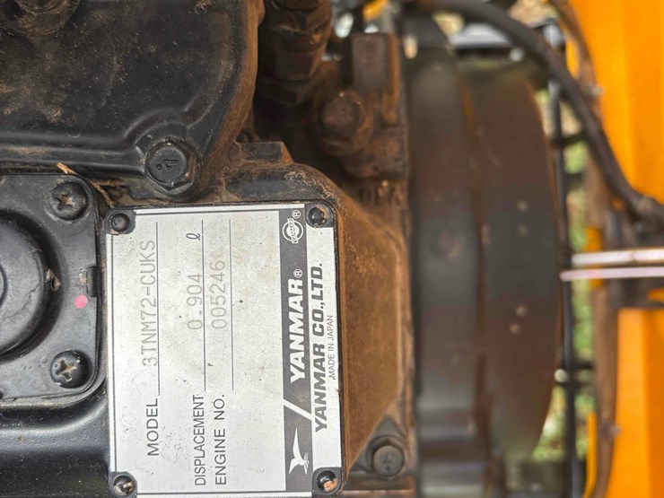 cub-cadet-yard-tractor-image-14
