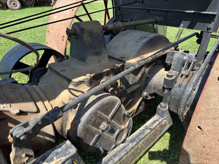 baker-22-40-tractor-image-15