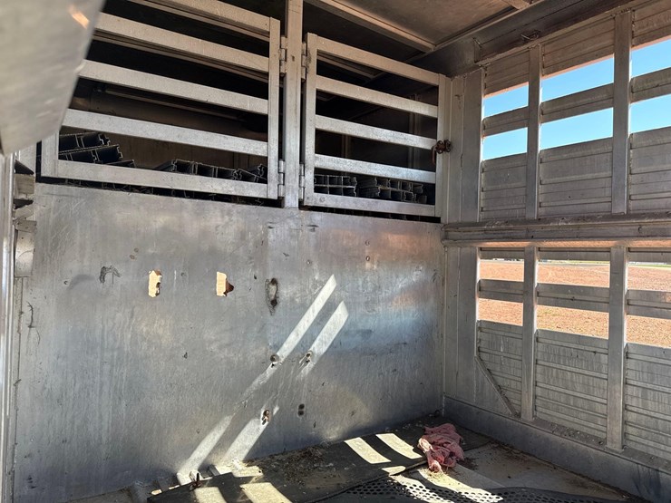 1988-sooner-livestock-trailer-image-10