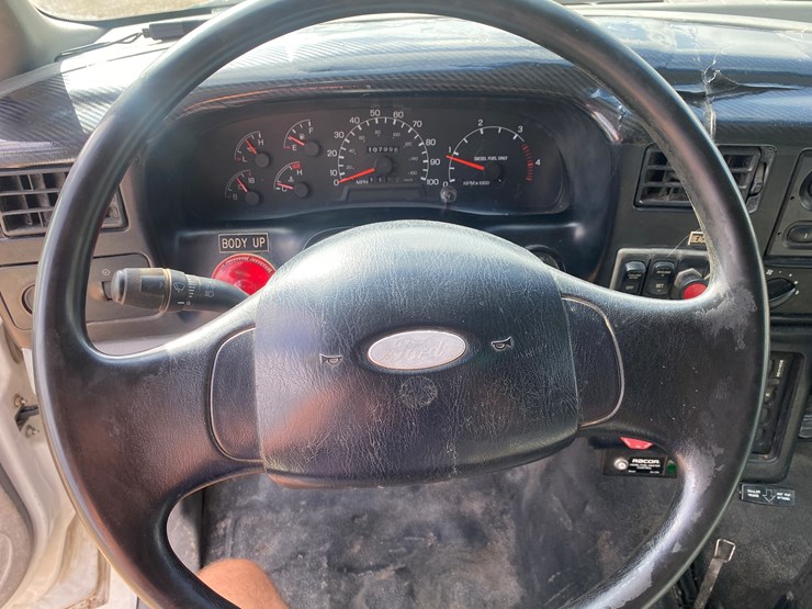 2007-ford-f750-image-11