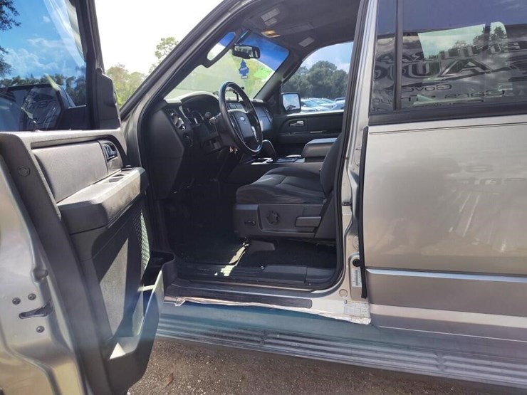 2009-ford-expedition-image-9