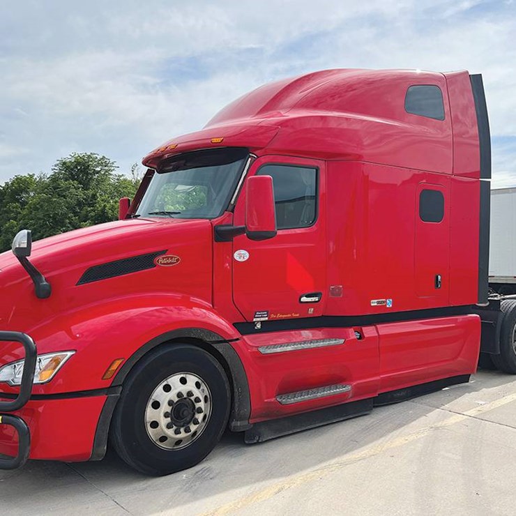 2024 PETERBILT 579