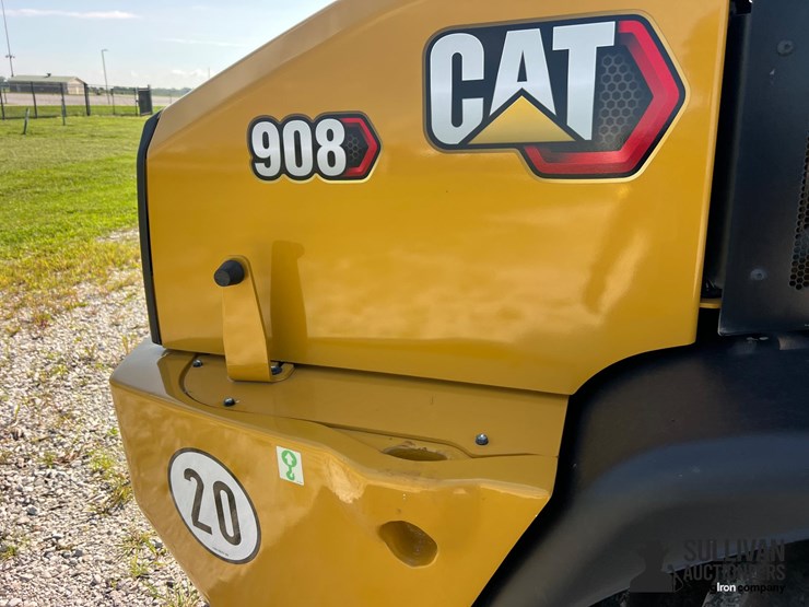 2023-caterpillar-908-image-16