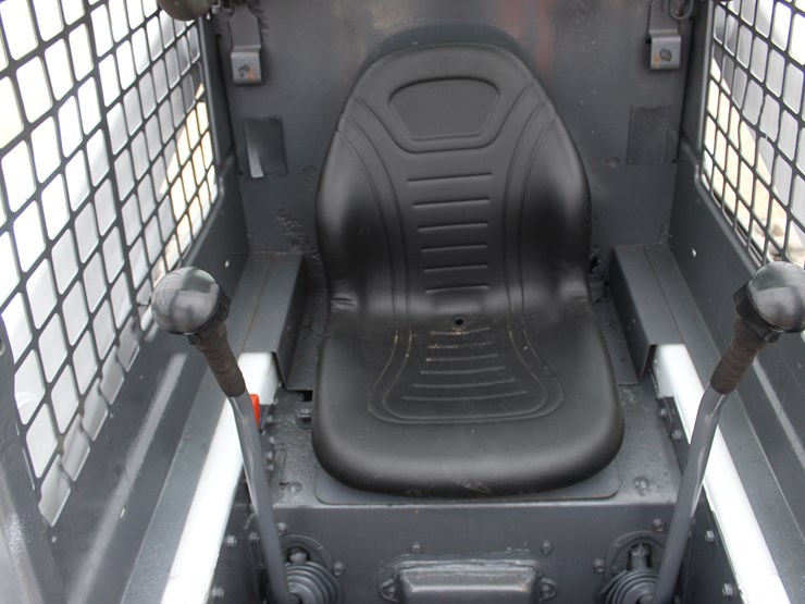 bobcat-t250-image-11