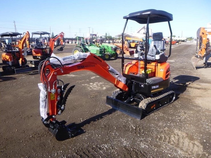 2025-tpm-20k-hydraulic-excavator-image-1