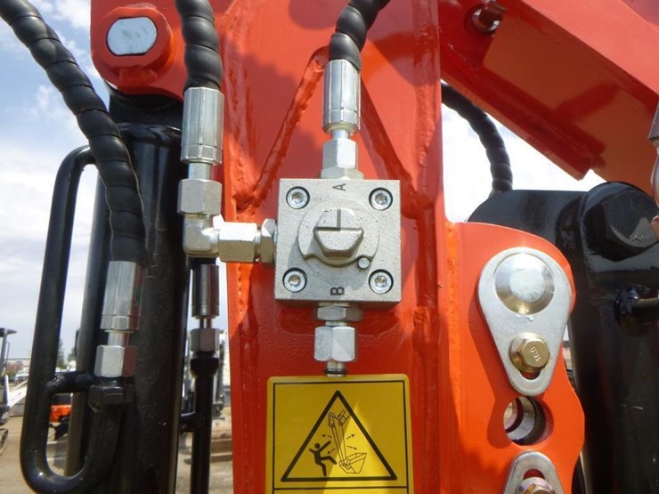 2025-tpm-20k-hydraulic-excavator-image-12